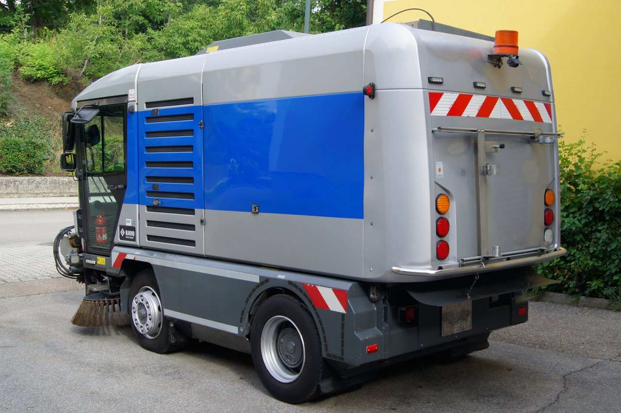 RAVO 560 /EURO 6/TÜV/3.Kehrbesen/Recyclingsystem - Возило за метење: слика 4 RAVO 560 /EURO 6/TÜV/3.Kehrbesen/Recyclingsystem - Возило за метење: слика 4