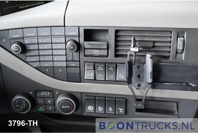 Камион влекач Volvo FH 460 6X2 | EURO6 * 2X FUEL TANK * NL TRUCK * APK 08-2026 * TOP!: слика 19