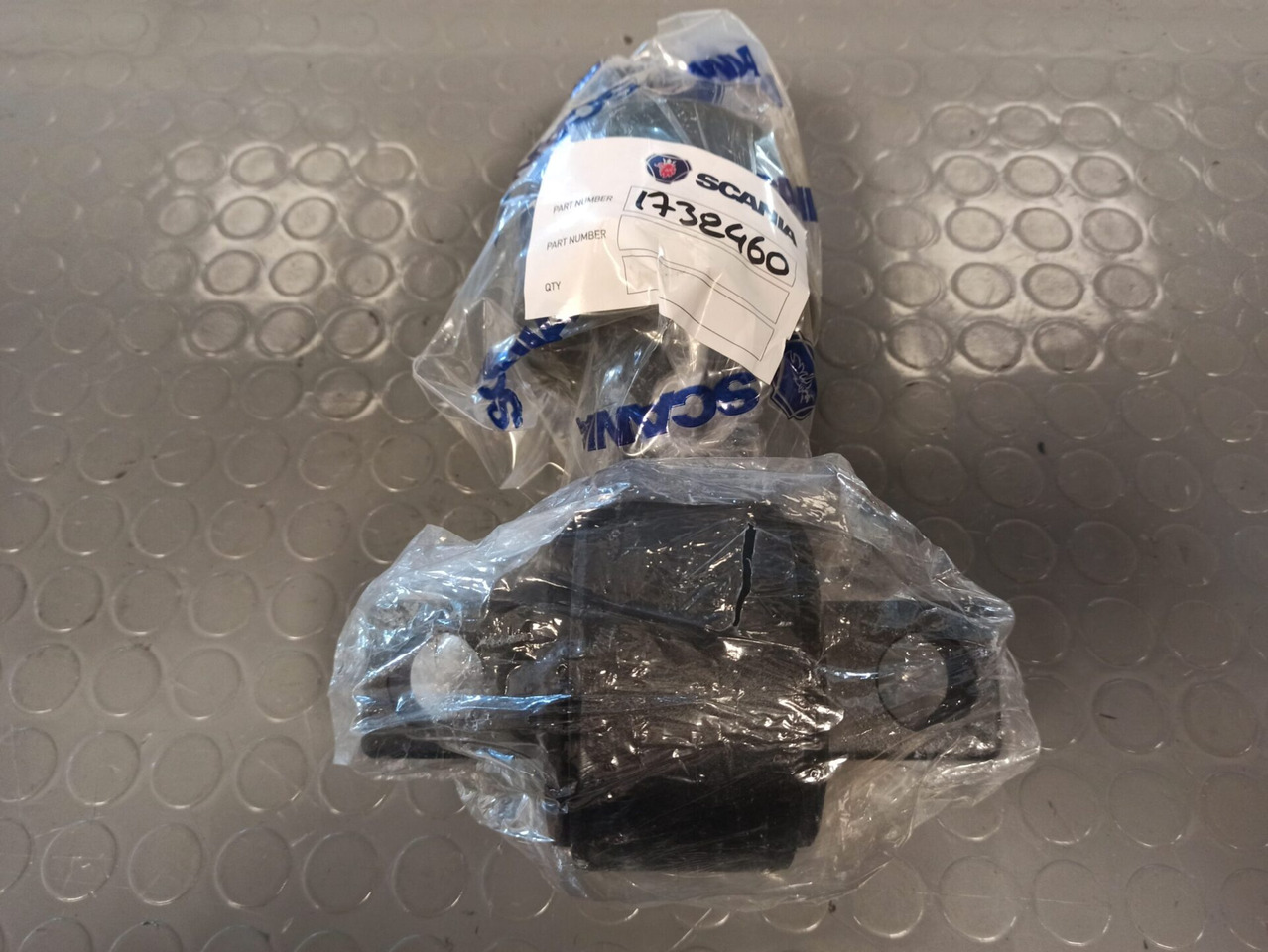 NEW ORIGINAL SPHERICAL PLAIN BEARING - 1732460 - Оска и делови за Камион: слика 1 NEW ORIGINAL SPHERICAL PLAIN BEARING - 1732460 - Оска и делови за Камион: слика 1