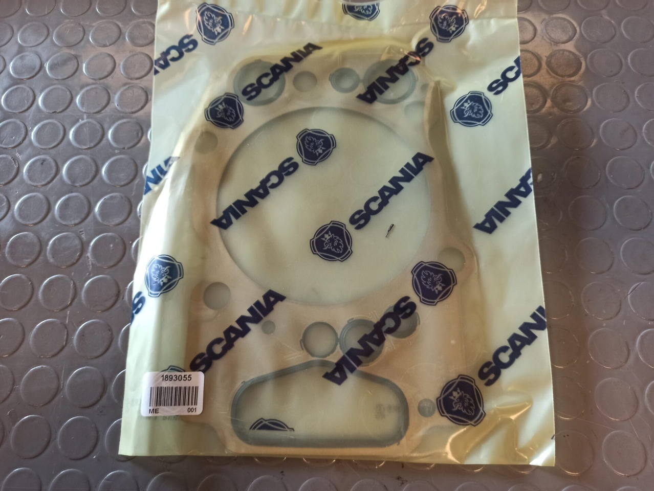 SCANIA CYLINDER HEAD GASKET - 1893055 - Глава на цилиндар за Камион: слика 1 SCANIA CYLINDER HEAD GASKET - 1893055 - Глава на цилиндар за Камион: слика 1