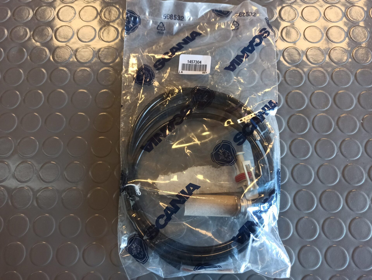 SCANIA ROTATIONAL SPEED SENSOR 1457304 - Сензор за Камион: слика 1 SCANIA ROTATIONAL SPEED SENSOR 1457304 - Сензор за Камион: слика 1