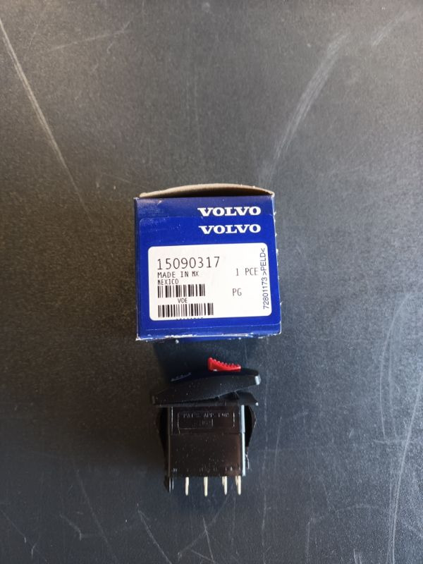 VOLVO CE CONTACT BUTTON 15090317 - Електричен систем за Градежна машина: слика 2 VOLVO CE CONTACT BUTTON 15090317 - Електричен систем за Градежна машина: слика 2