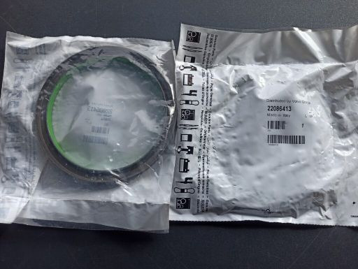 VOLVO CRANKSHAFT SEAL - 22086413 - Заптивка на моторот за Камион: слика 1 VOLVO CRANKSHAFT SEAL - 22086413 - Заптивка на моторот за Камион: слика 1