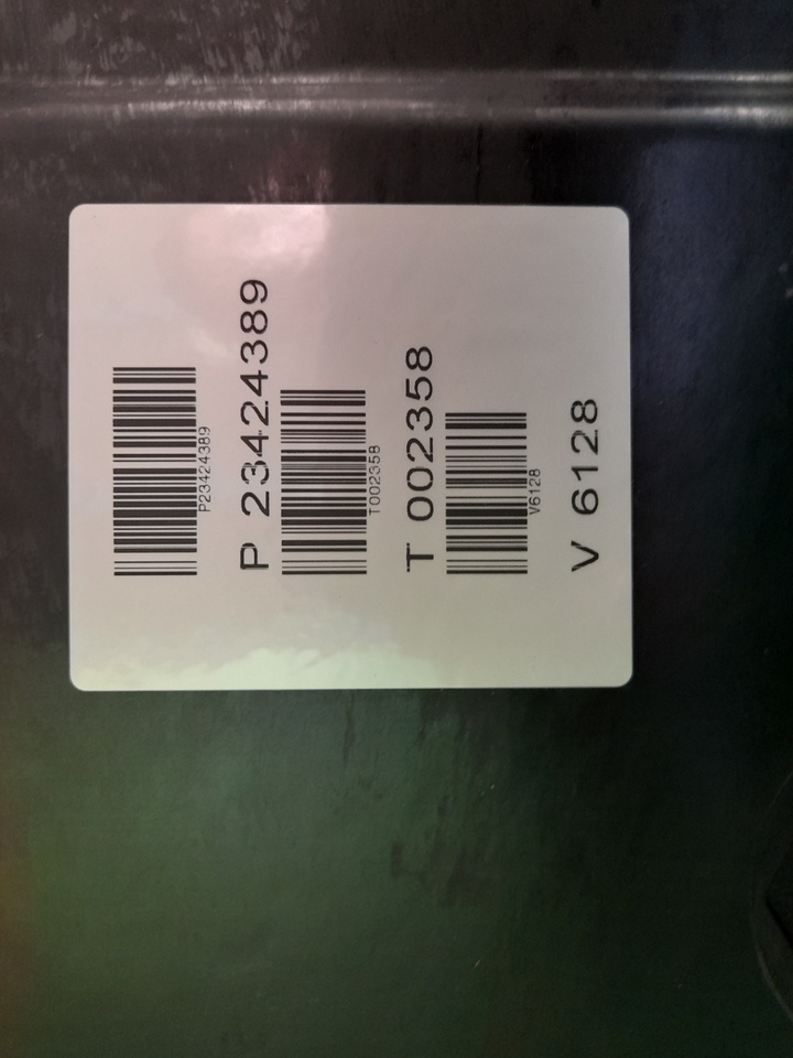 VOLVO OIL PAN 23424389 - Картер за масло за Камион: слика 3 VOLVO OIL PAN 23424389 - Картер за масло за Камион: слика 3