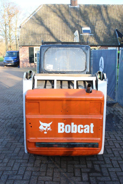 Bobcat S130 - Натоварувач на тркала: слика 4 Bobcat S130 - Натоварувач на тркала: слика 4