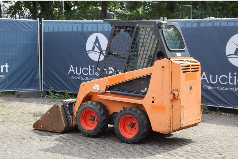 Bobcat S70 - Натоварувач на тркала: слика 3 Bobcat S70 - Натоварувач на тркала: слика 3