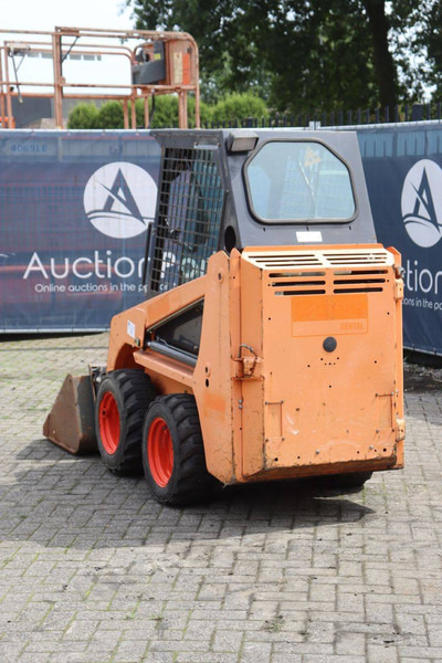 Bobcat S70 - Натоварувач на тркала: слика 4 Bobcat S70 - Натоварувач на тркала: слика 4