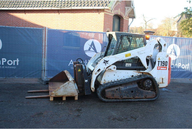 Bobcat T190 - Натоварувач гасеничар: слика 1 Bobcat T190 - Натоварувач гасеничар: слика 1