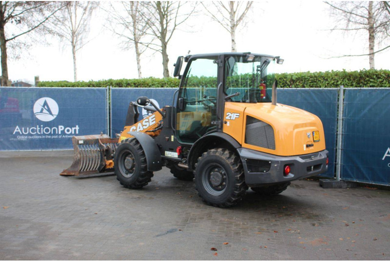 Case 21F - Натоварувач на тркала: слика 3 Case 21F - Натоварувач на тркала: слика 3