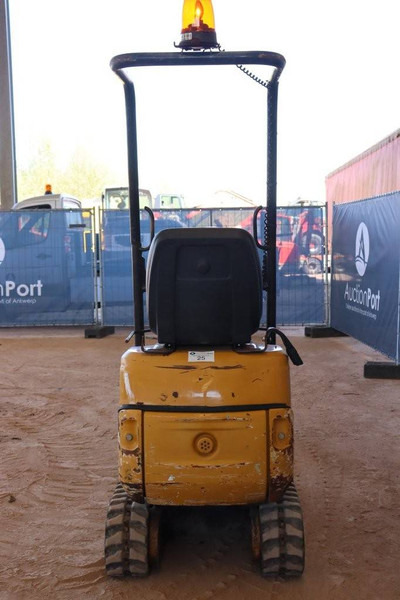 Caterpillar 300.9D - Мини багер: слика 4 Caterpillar 300.9D - Мини багер: слика 4