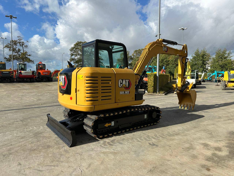 Caterpillar 305.5E2 - Багер гасеничар: слика 4 Caterpillar 305.5E2 - Багер гасеничар: слика 4