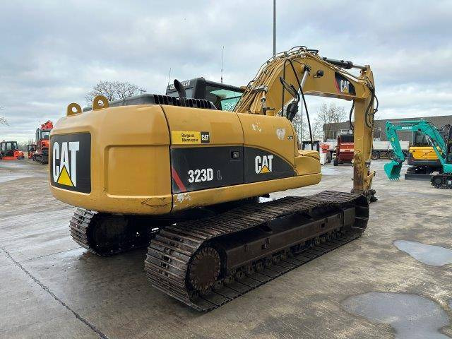 Caterpillar 323DL - Багер гасеничар: слика 4 Caterpillar 323DL - Багер гасеничар: слика 4