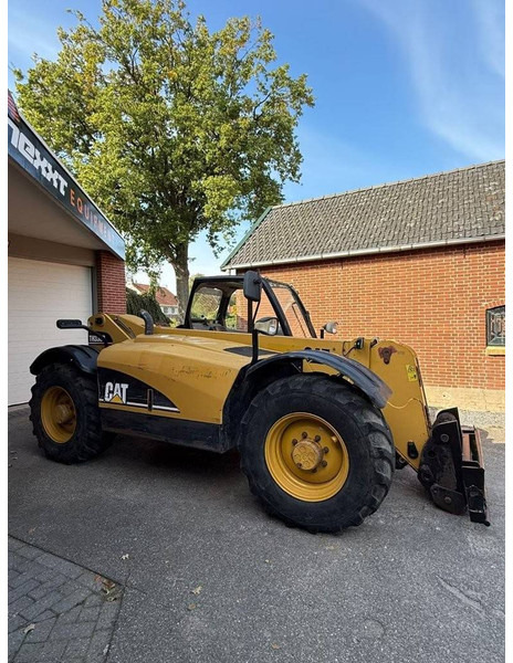 Caterpillar TH330B - Телескопски ракувач: слика 2 Caterpillar TH330B - Телескопски ракувач: слика 2