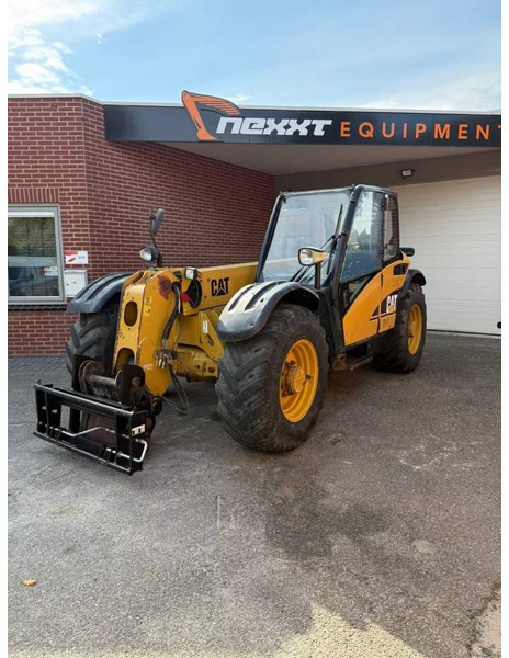 Caterpillar TH330B - Телескопски ракувач: слика 1 Caterpillar TH330B - Телескопски ракувач: слика 1