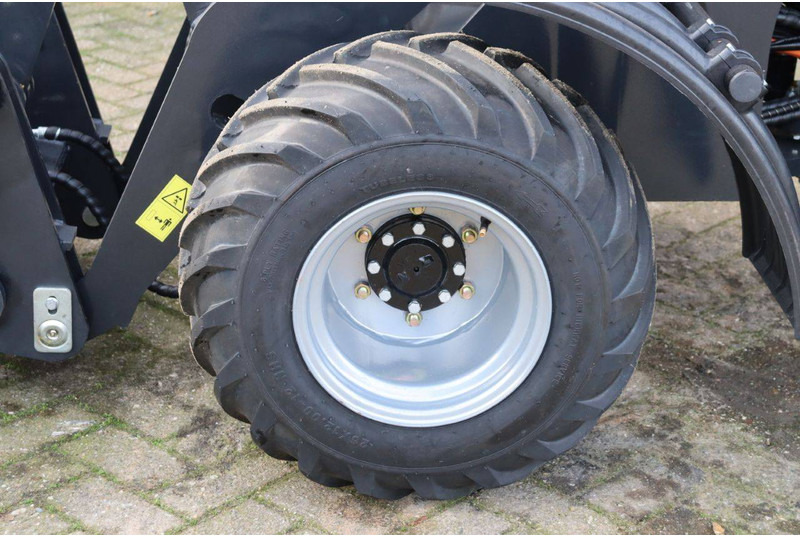 Нов Натоварувач на тркала Chausson DW-E606: слика 17 Нов Натоварувач на тркала Chausson DW-E606: слика 17