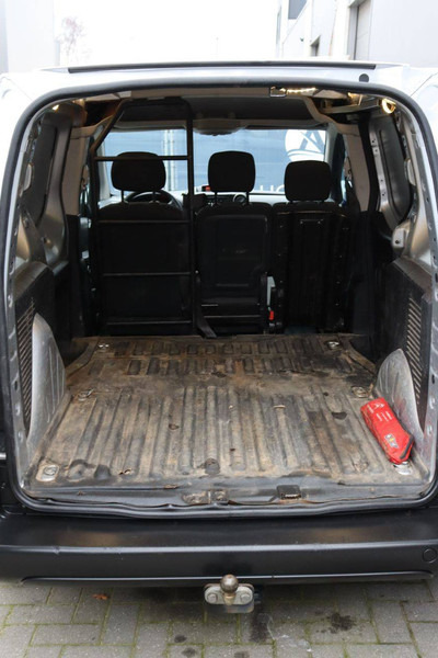 Товарно комбе Citroën Berlingo: слика 19