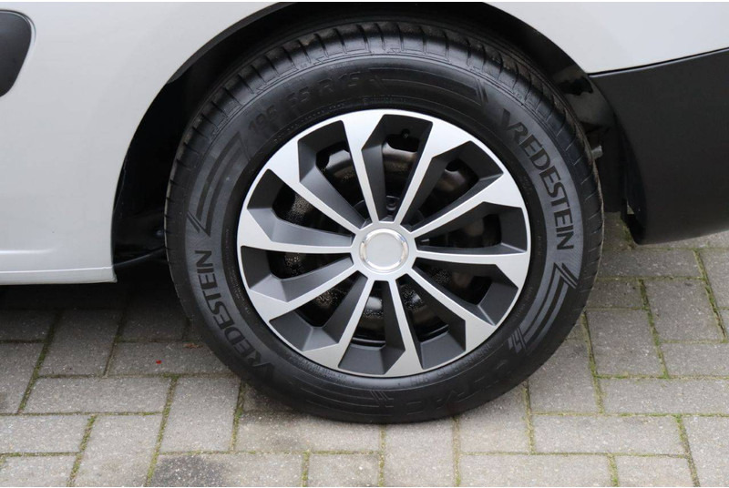 Товарно комбе Citroën Berlingo: слика 14