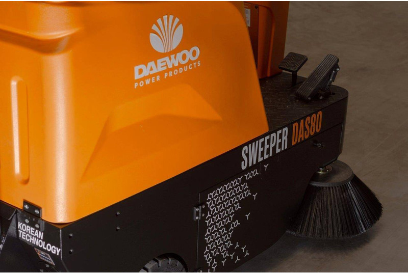 Нов Возило за метење Daewoo DAS80 Zit: слика 17