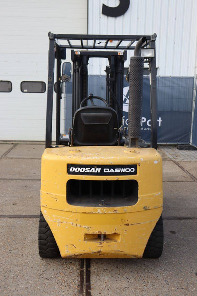 Doosan D30S-3 - Дизел вилушкар: слика 5 Doosan D30S-3 - Дизел вилушкар: слика 5