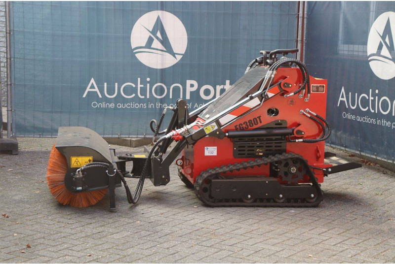 EGN EG380T - Натоварувач гасеничар: слика 1 EGN EG380T - Натоварувач гасеничар: слика 1