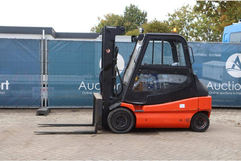 Fenwick-Linde E30/02 - Електричен вилушкар: слика 1 Fenwick-Linde E30/02 - Електричен вилушкар: слика 1