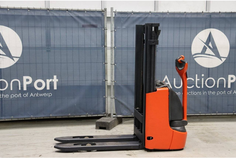 Fenwick-Linde L10B - Сложувач: слика 1 Fenwick-Linde L10B - Сложувач: слика 1