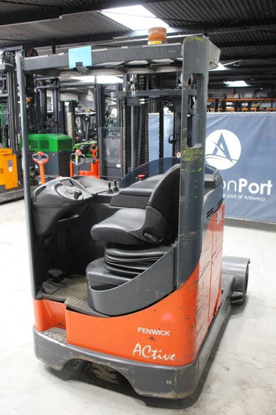 Fenwick-Linde R20G-03 - Вилушкар со подигнување: слика 5 Fenwick-Linde R20G-03 - Вилушкар со подигнување: слика 5