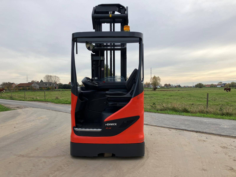 Fenwick R14-01 - Вилушкар со подигнување: слика 2 Fenwick R14-01 - Вилушкар со подигнување: слика 2