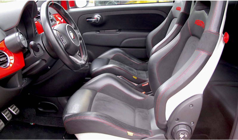 Fiat 500 Abarth Tributo Ferrari (limited 142/200) - Седан: слика 4 Fiat 500 Abarth Tributo Ferrari (limited 142/200) - Седан: слика 4