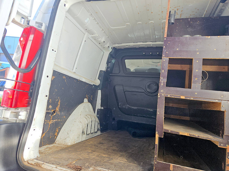 Товарно комбе Fiat Scudo 130 MultiJet: слика 20