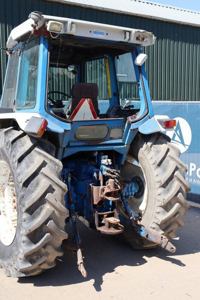 Трактор Ford 5610: слика 13