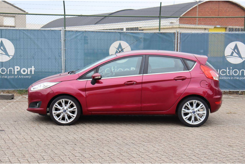 Ford Fiesta - Седан: слика 2 Ford Fiesta - Седан: слика 2