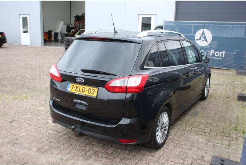 Ford Grand C-Max - Автомобил: слика 5 Ford Grand C-Max - Автомобил: слика 5