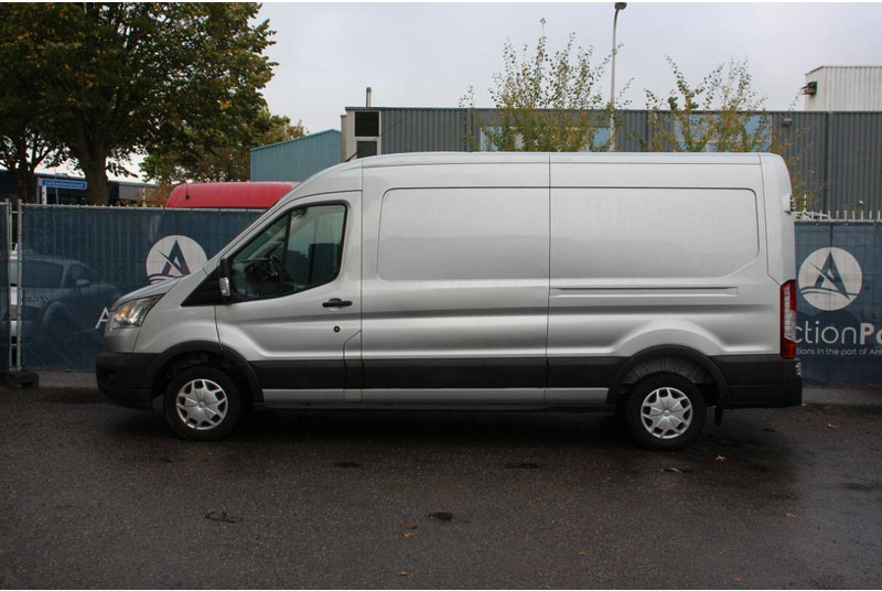 Ford Transit - Товарно комбе: слика 2 Ford Transit - Товарно комбе: слика 2
