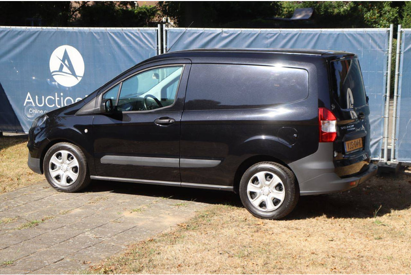 Ford Transit Courier - Товарно комбе: слика 3 Ford Transit Courier - Товарно комбе: слика 3