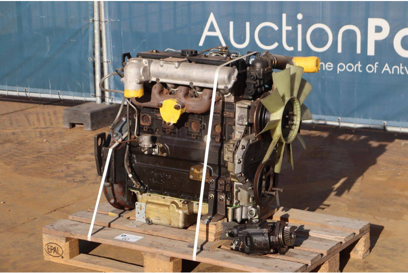 Perkins 1104D A4.2 - Градежна машина: слика 2 Perkins 1104D A4.2 - Градежна машина: слика 2