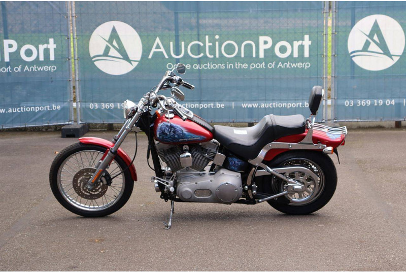 Harley-Davidson Deuce Softail - Мотоцикл: слика 2 Harley-Davidson Deuce Softail - Мотоцикл: слика 2
