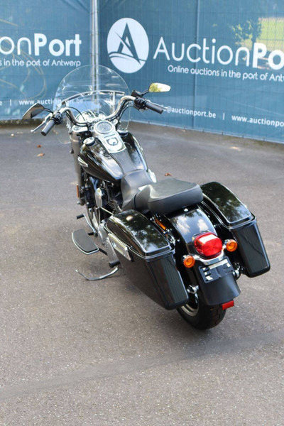 Harley-Davidson Dyna Switchback - Мотоцикл: слика 4 Harley-Davidson Dyna Switchback - Мотоцикл: слика 4