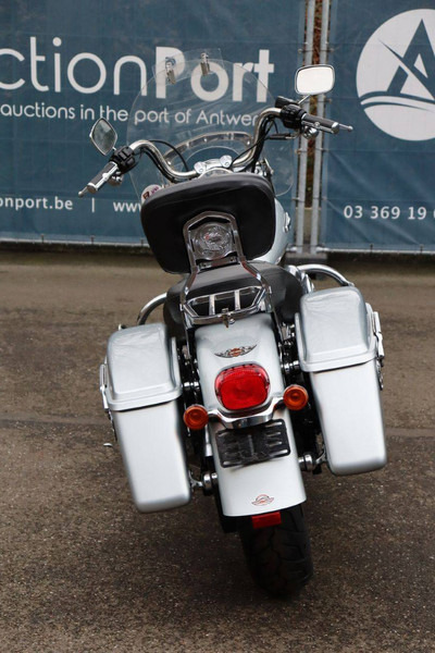 Harley-Davidson Dyna Switchback - Мотоцикл: слика 5 Harley-Davidson Dyna Switchback - Мотоцикл: слика 5