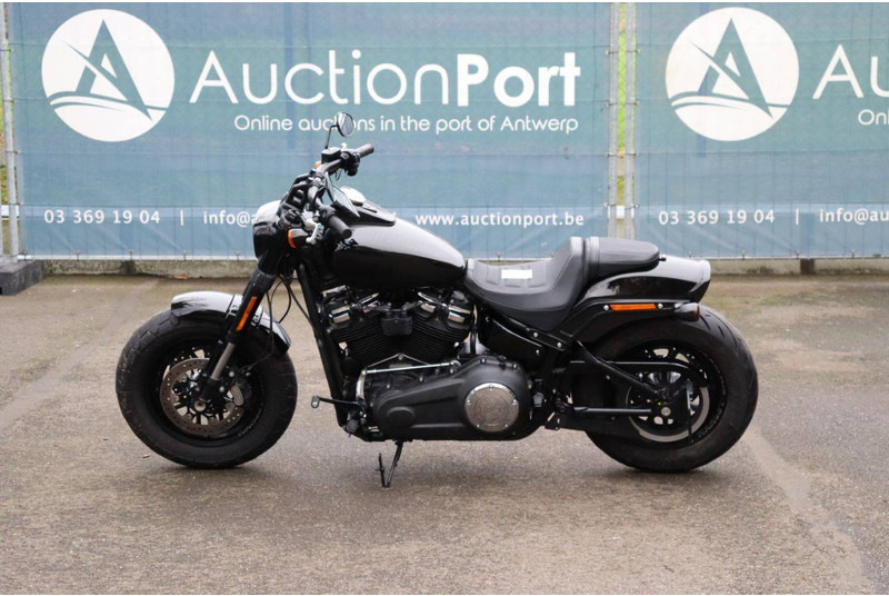Harley-Davidson Fat Bob - Мотоцикл: слика 2 Harley-Davidson Fat Bob - Мотоцикл: слика 2