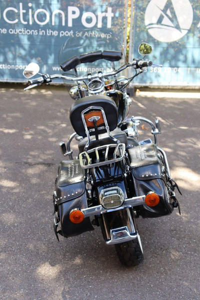 Harley-Davidson Heritage Softail Classic - Мотоцикл: слика 5 Harley-Davidson Heritage Softail Classic - Мотоцикл: слика 5