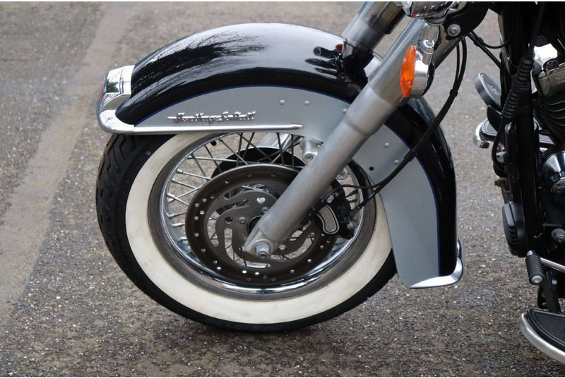 Мотоцикл Harley-Davidson Heritage Softail Classic: слика 13 Мотоцикл Harley-Davidson Heritage Softail Classic: слика 13