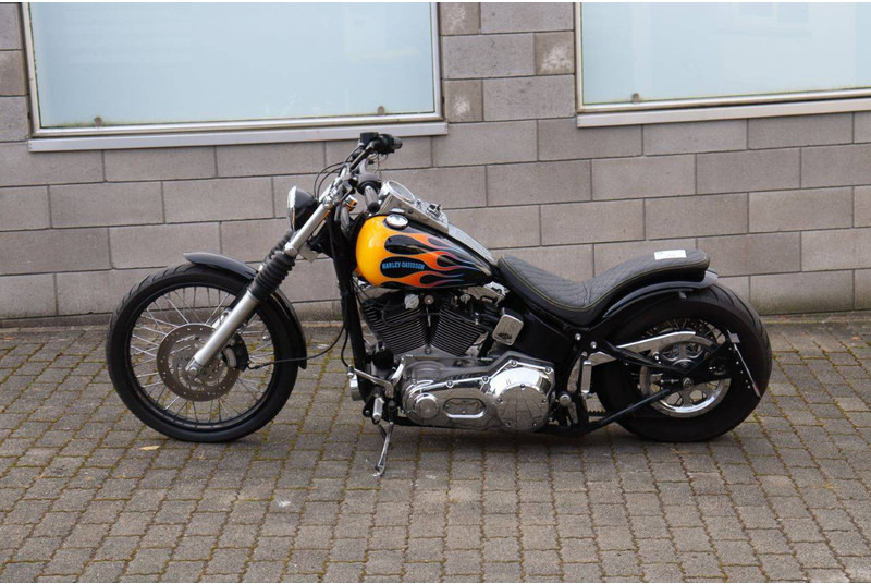 Harley-Davidson Soft Tail FXSTB - Мотоцикл: слика 2 Harley-Davidson Soft Tail FXSTB - Мотоцикл: слика 2