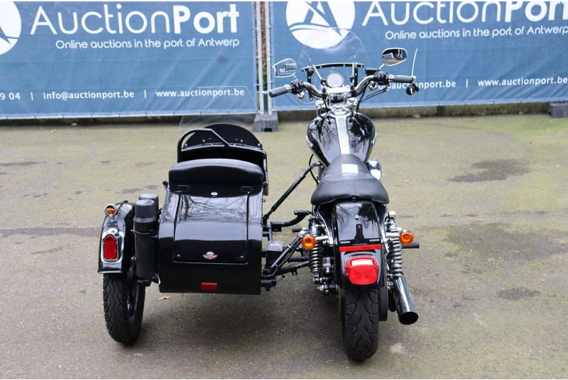 Harley-Davidson Sporster XL883 - Мотоцикл: слика 5 Harley-Davidson Sporster XL883 - Мотоцикл: слика 5