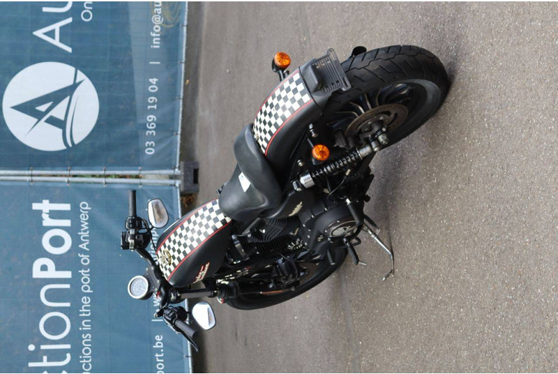 Harley-Davidson Sportster 883N Iron - Мотоцикл: слика 4 Harley-Davidson Sportster 883N Iron - Мотоцикл: слика 4