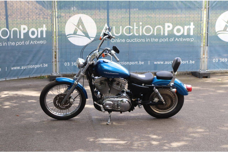 Harley-Davidson Sportster XL 883 Super Low - Мотоцикл: слика 1 Harley-Davidson Sportster XL 883 Super Low - Мотоцикл: слика 1