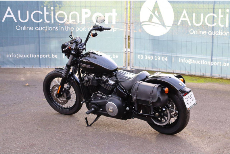 Harley-Davidson Street Bob - Мотоцикл: слика 3 Harley-Davidson Street Bob - Мотоцикл: слика 3