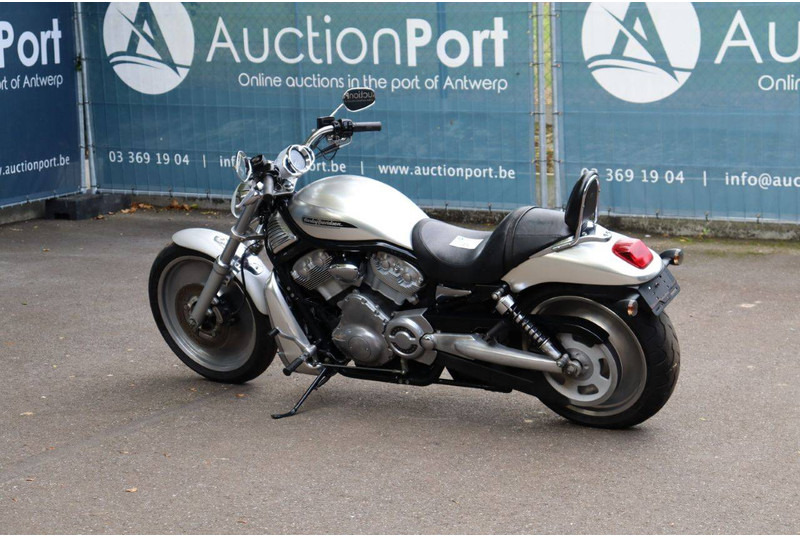 Harley-Davidson V-Rod VRSC - Мотоцикл: слика 3 Harley-Davidson V-Rod VRSC - Мотоцикл: слика 3