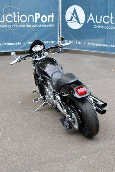 Harley-Davidson V-Rod VRSC - Мотоцикл: слика 4 Harley-Davidson V-Rod VRSC - Мотоцикл: слика 4