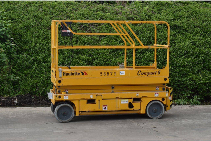 Haulotte Compact 8 - Кревач ножица: слика 1 Haulotte Compact 8 - Кревач ножица: слика 1
